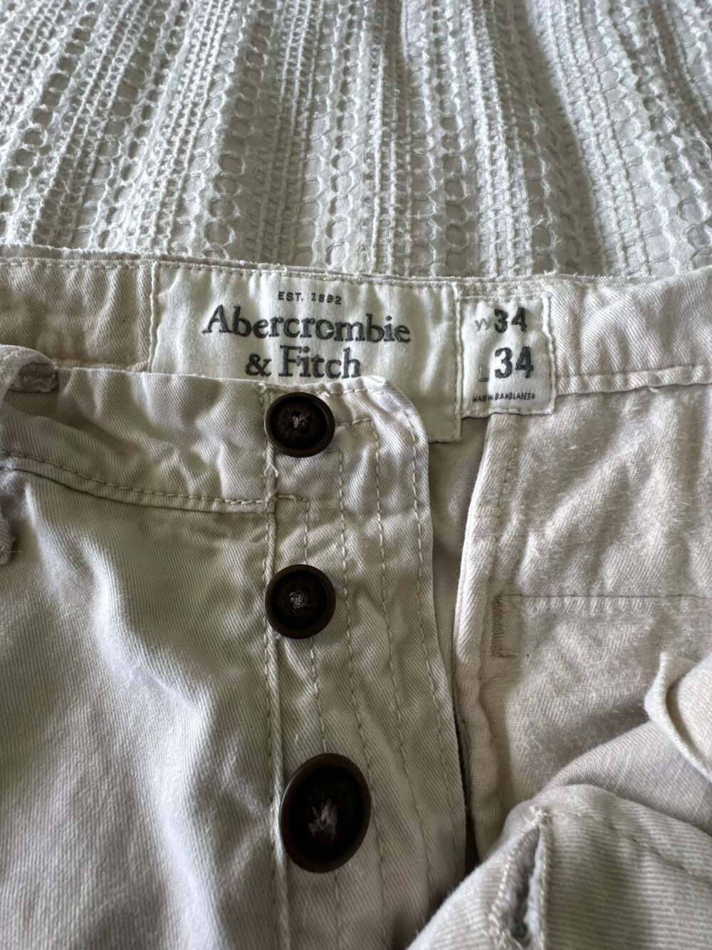 Abercrombie & Fitch Cream Beige Chino Pants Button Fly Size 34x34 - Picture 2 of 3